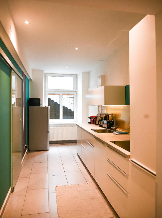 Elegant Apartment Westbahnhof Виена Екстериор снимка