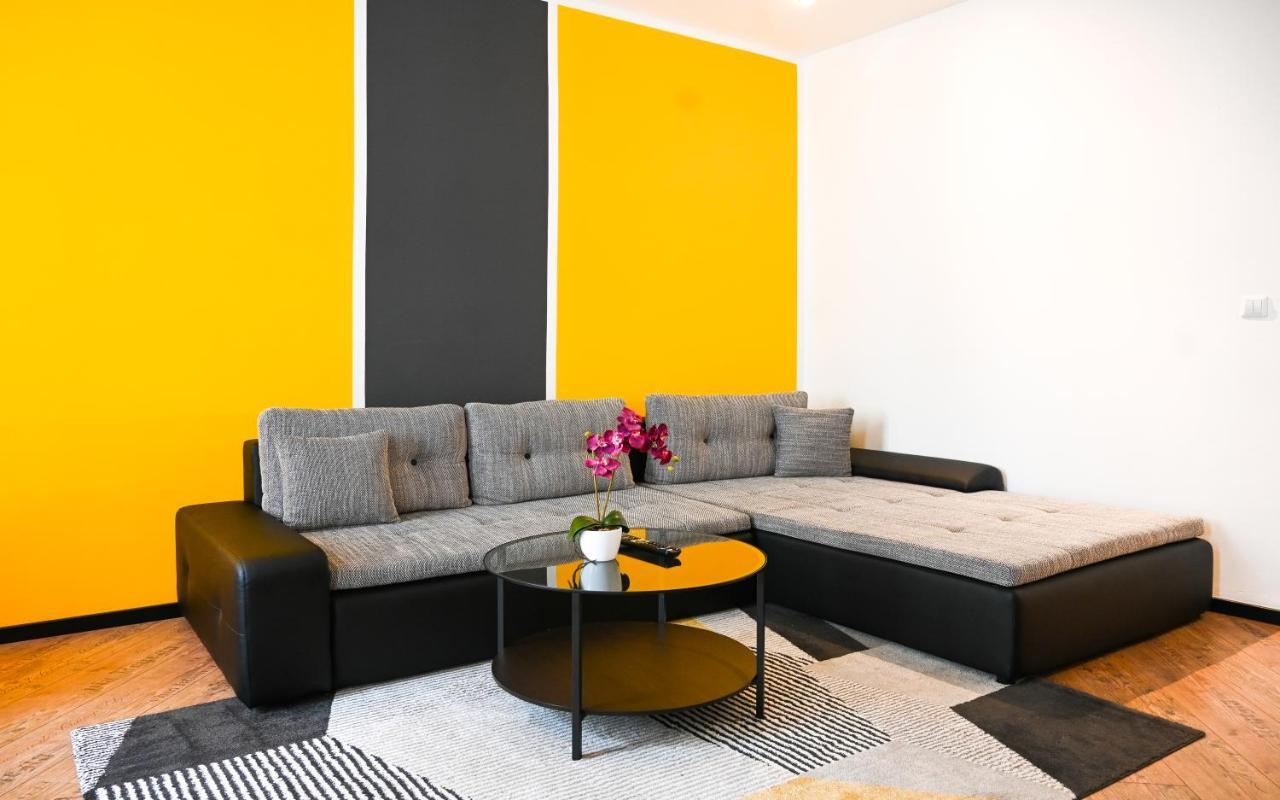 Elegant Apartment Westbahnhof Виена Екстериор снимка
